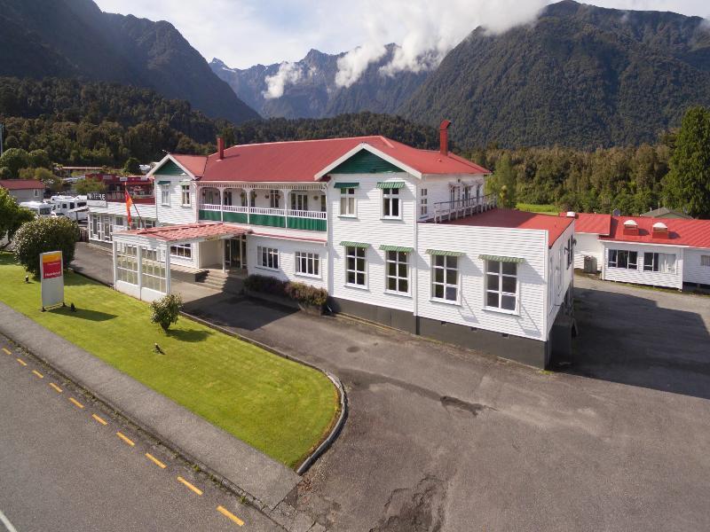 Heartland Hotel Fox Glacier Exterior photo