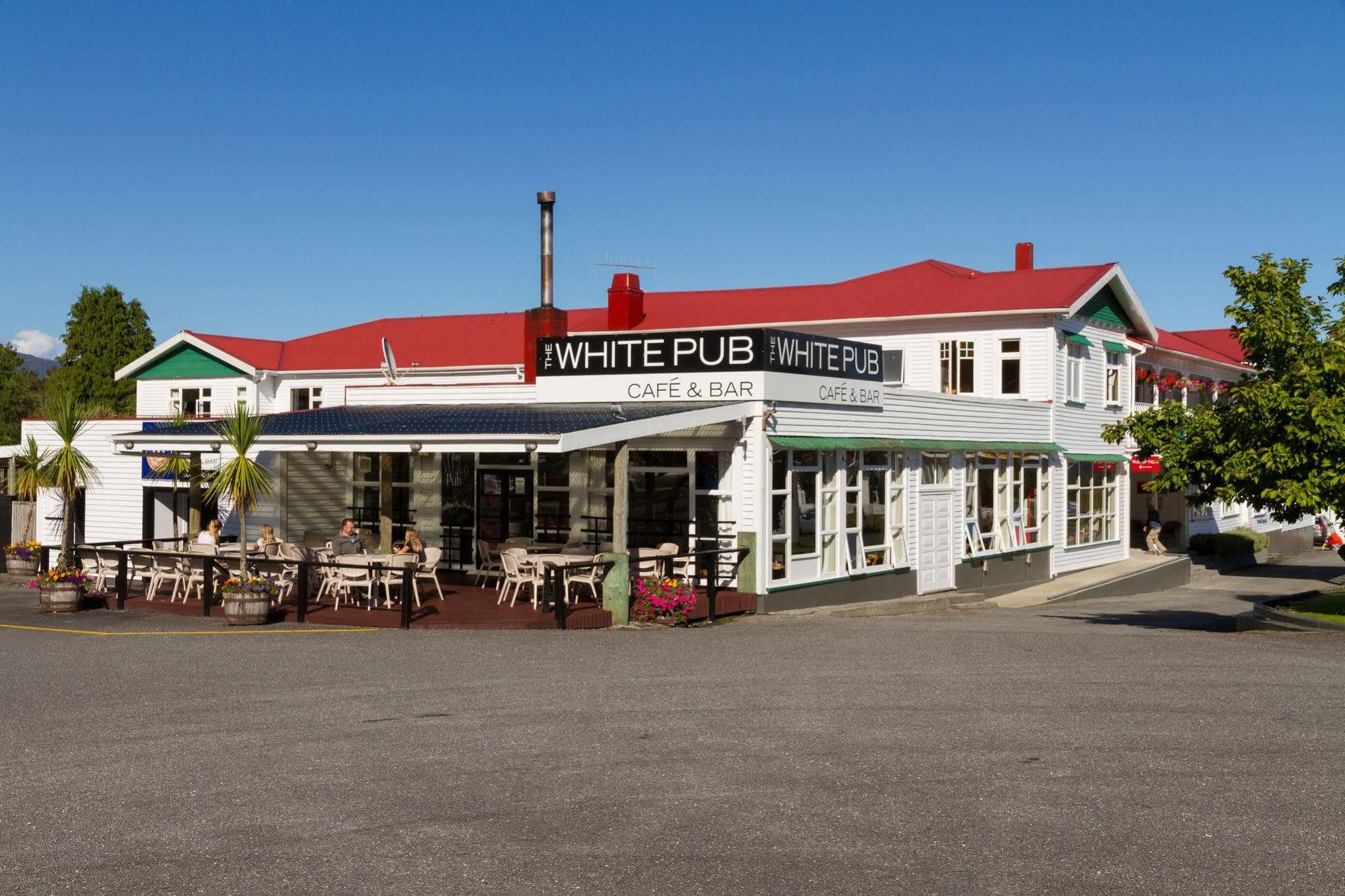 Heartland Hotel Fox Glacier Exterior photo